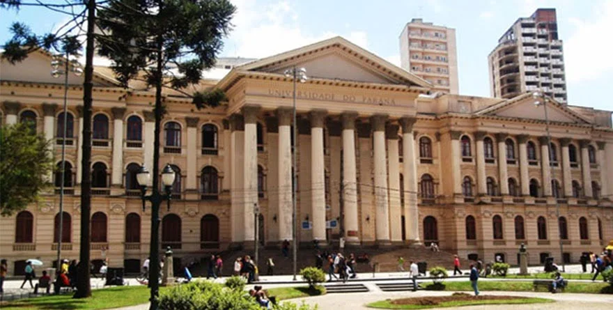 PF cumpre mandado de prisão: Fraude na Universidade Federal do Paraná
