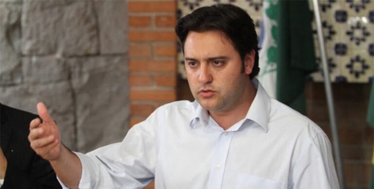 Assanhando as lombrigas: 26% dos eleitores curitibanos querem Ratinho Jr. como governador