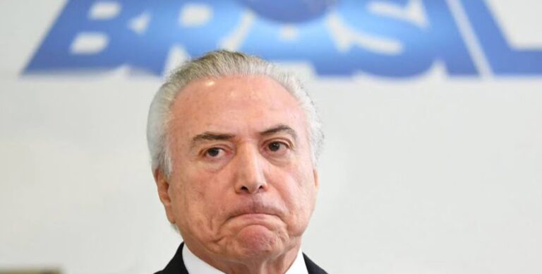Temer estaria já escrevendo a carta de renúncia