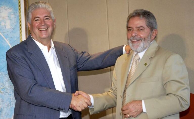 Acabou o casório entre Requião e o PT