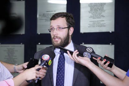 Talvez o caminho do “tiozão” Emerson Barros seja a disputa pela Assembleia
