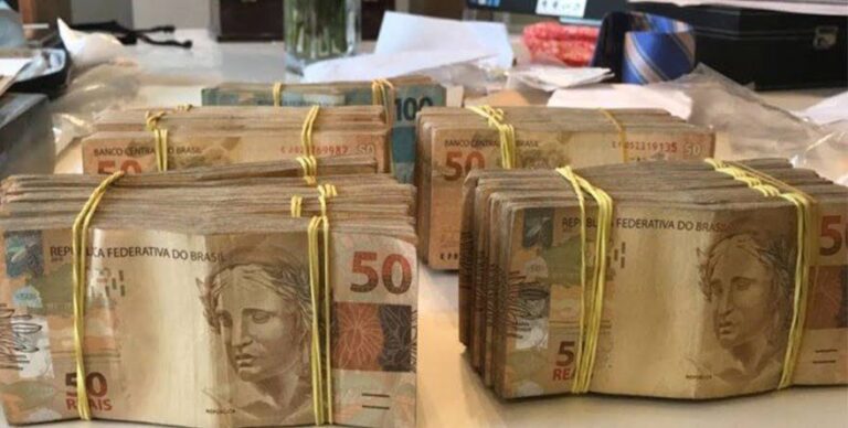 PF prende ex-deputado Vaccarezza. R$ 122 mil foram encontrados na casa dele