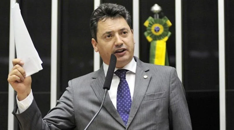 Deputado do Paraná acusado de receber "mesada" do esquemão Carne Fraca
