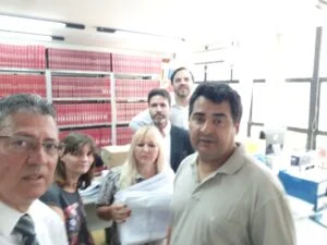 20 mil assinaturas. Moradores protocolam projeto contra o IPTU