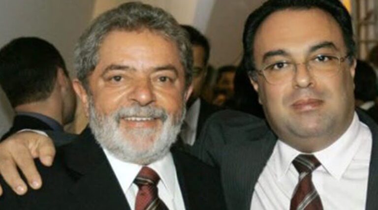 Ponta Grossa cassa cidadania honorário do ex-deputado André Vargas