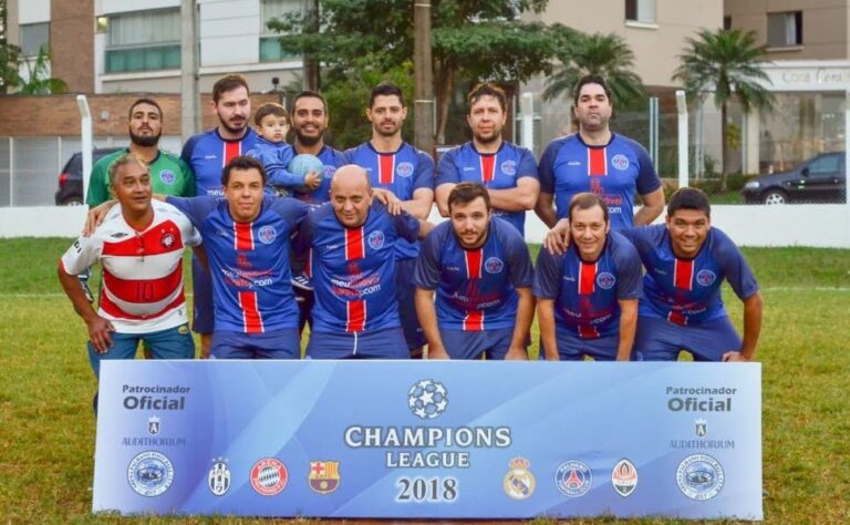 PSG fatura primeiro turno da Champions