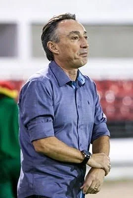 Roberto Fonseca assume amanhã o comando do Londrina