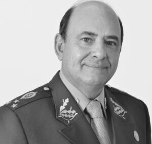 Ratinho Jr anuncia a primeira farda de seu governo