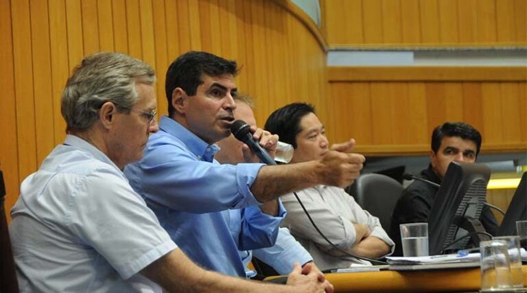 Vereadores cobram, mas mais uma vez só converseiro sobre a Sercomtel
