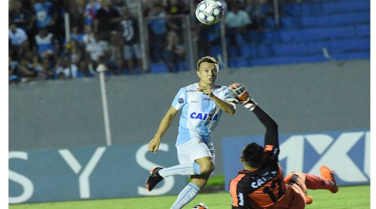 Veja os gols do Londrina contra o Criciúma. Jogaço no Estádio do Café