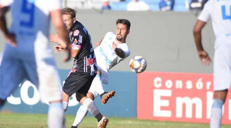 LEC quase na zona de rebaixamento: o que deu errado?