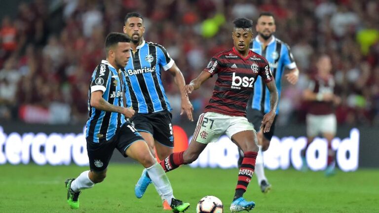Jogaço. 5 a 0. Espetáculo. E ainda Galvão Bueno fazendo merchan. My God