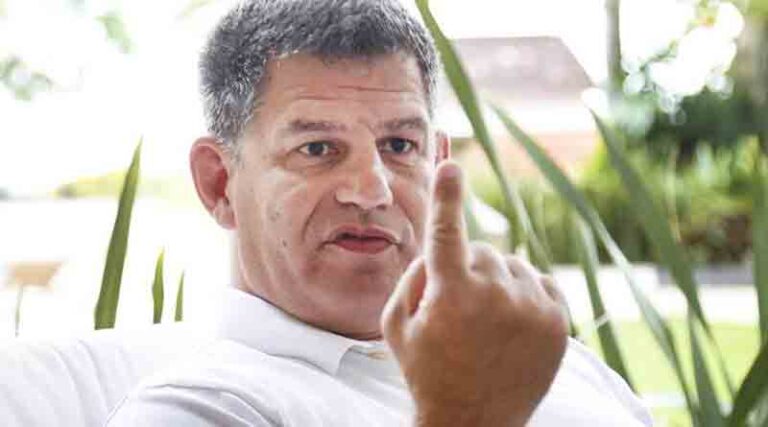 Bebianno coloca Bolsonaro e filhos na alça de mira: “Só contei 3% do que sei”