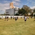 Empresários e Educadores Físicos protestam em Londrina