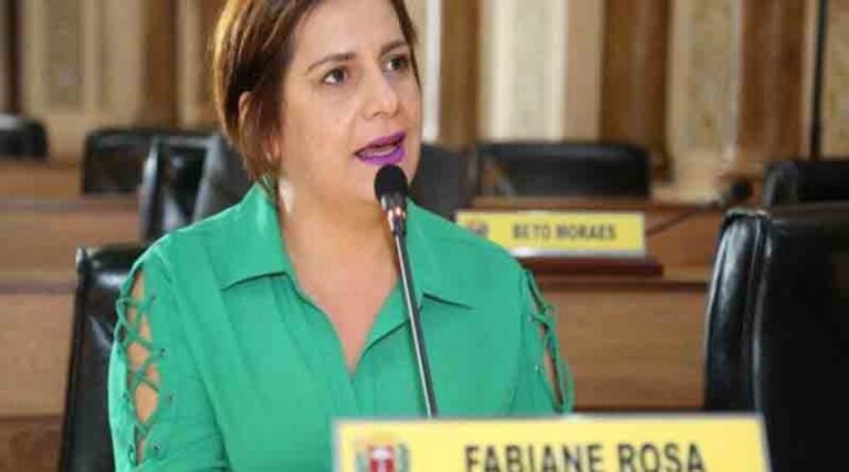 Presa, acusada da prática da “rachadinha”, vereadora de Curitiba pode ser expulsa do PSD