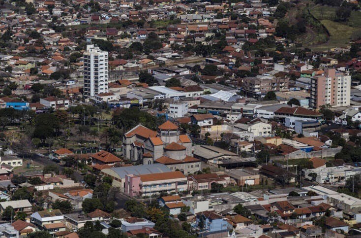 Ibiporã também determina fechamento de bares e áreas de lazer