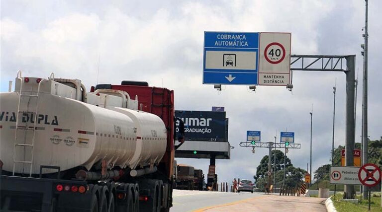 Suspenso o aumento do pedágio em três concessionárias