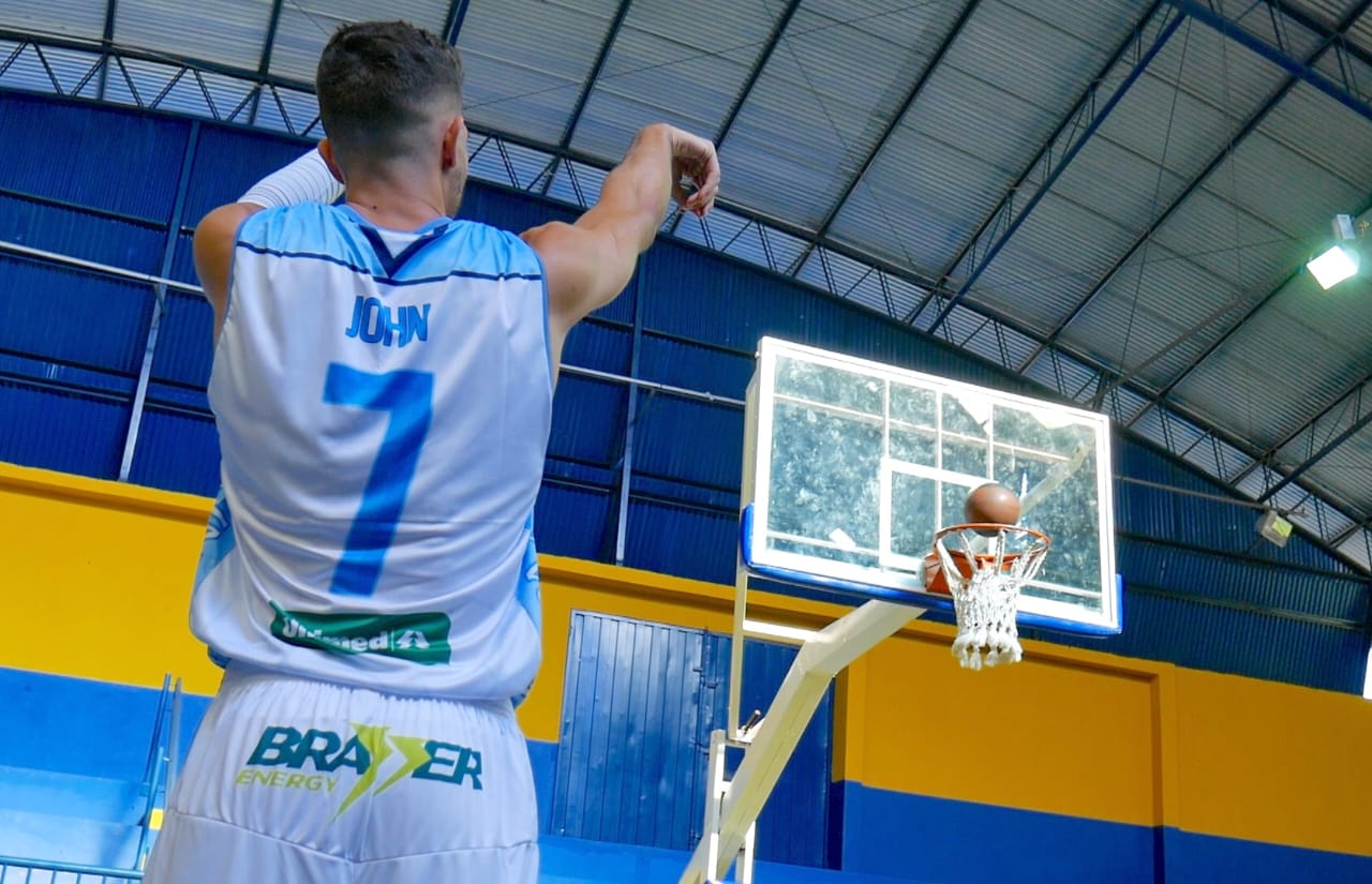 Londrina Basketball apresenta novos uniformes para temporada 2021