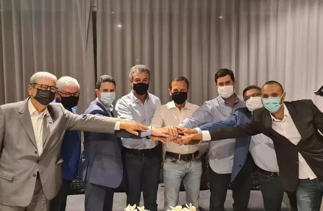 César Silvestre entra na pista. Briga pelo governo do Paraná começa a ficar interessante