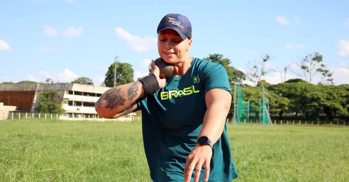 Atleta londrinense Livia Avancini compete hoje no Mundial Indoor em Belgrado