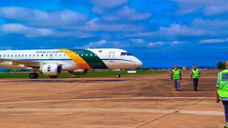 Grupo que precede viagens do presidente Bolsonaro já está em Londrina