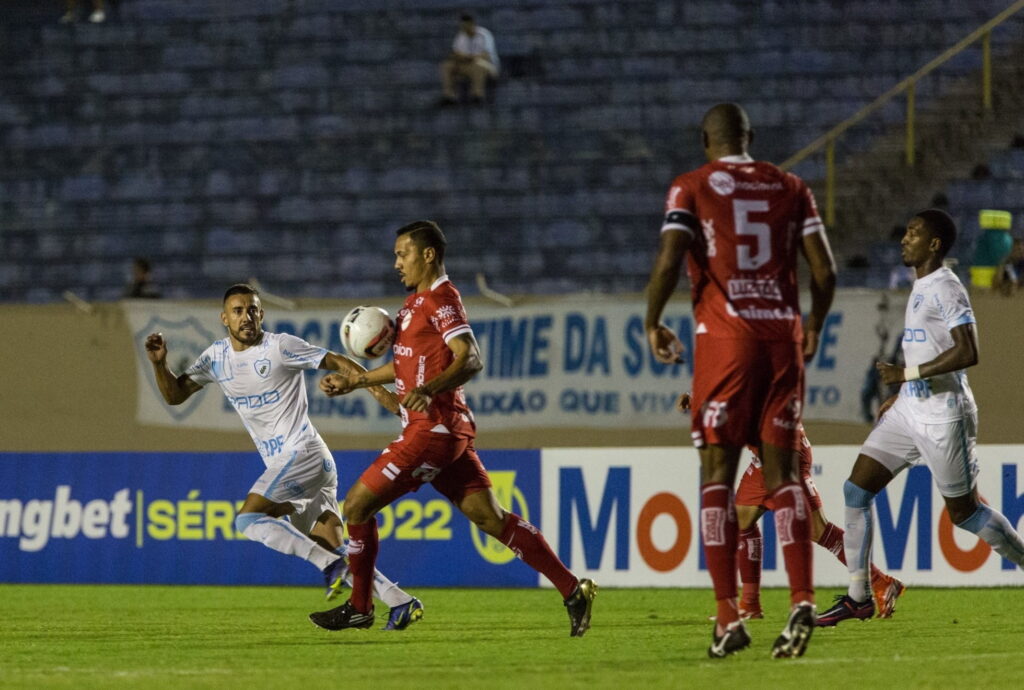 Londrina patina de novo. Desta vez contra o Vila Nova