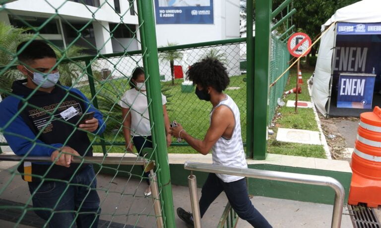 3,3 milhões se inscreveram no Enem