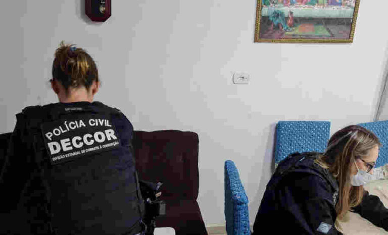 Fraude na compra de tênis escolares. Polícia faz batida em Maringá, Marilia, Sapiranga e São Paulo