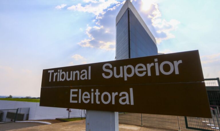 TSE fica feliz com resultado do relatório