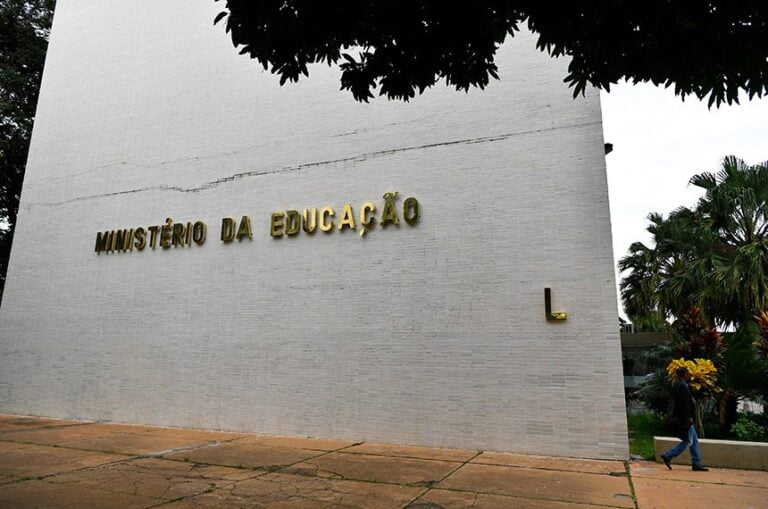 Requerimento para CPI do MEC pode entrar na pauta esta semana