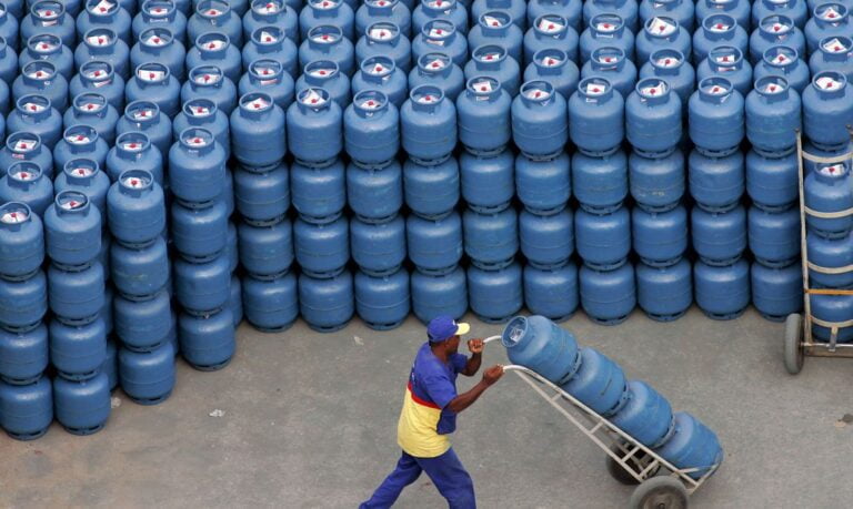 Como campanha eleitoral é generosa: Petrobras anuncia nova redução no gás