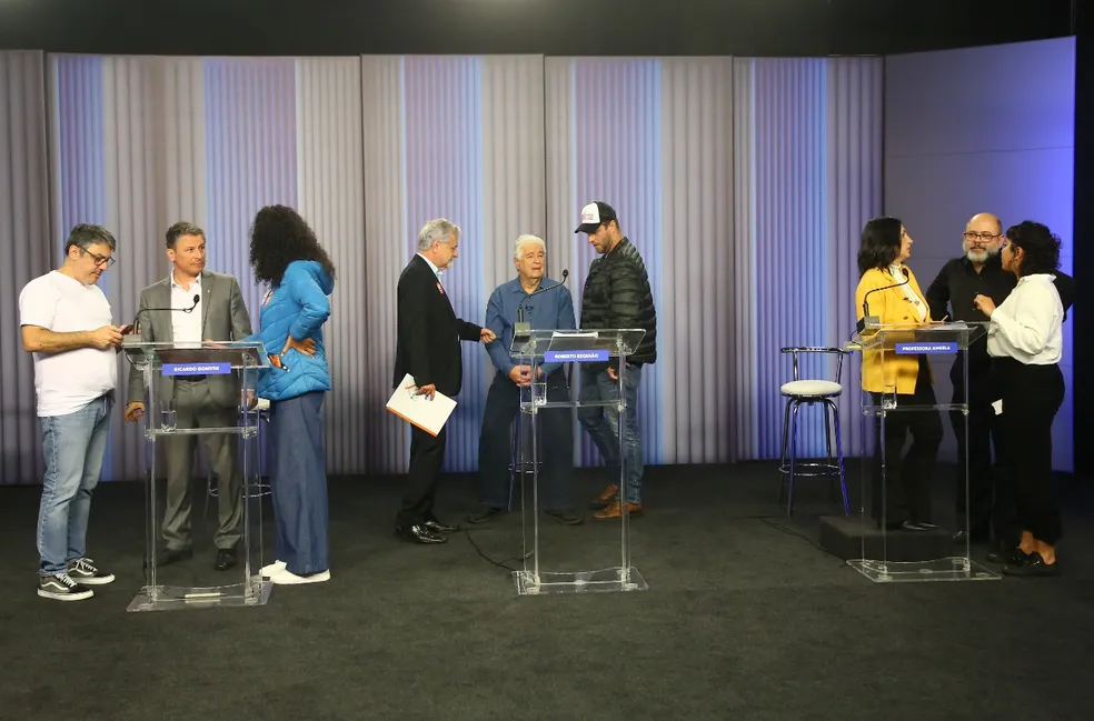 Um debate Brochável