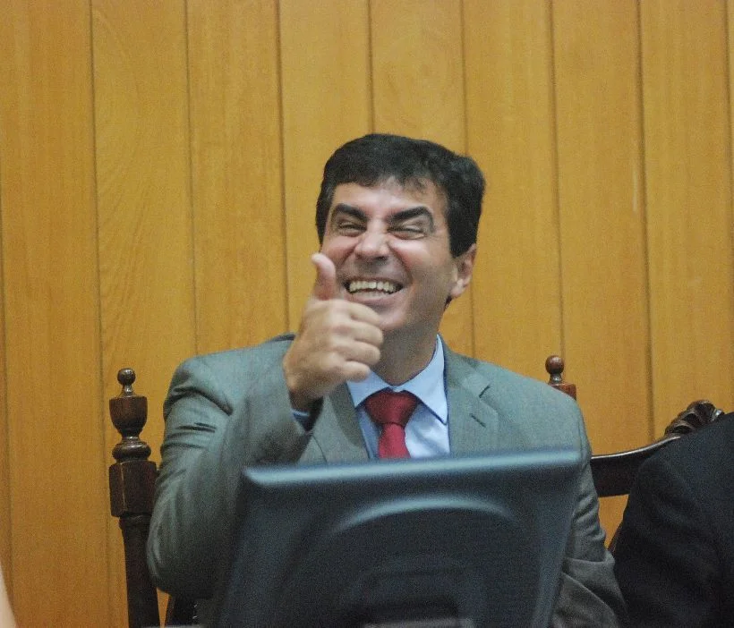 Marcelo Belinati pula de alegria. Prefeitura fechou o ano de 2024 com superavit de R$ 422 milhões