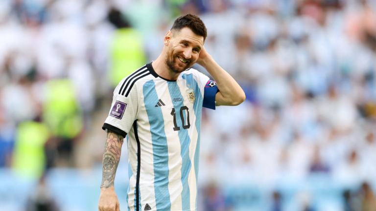 Que dívida cruel: Messi ou argentinos?