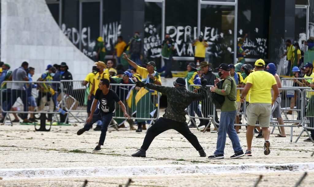 Mais de 1200 pessoas já foram presas