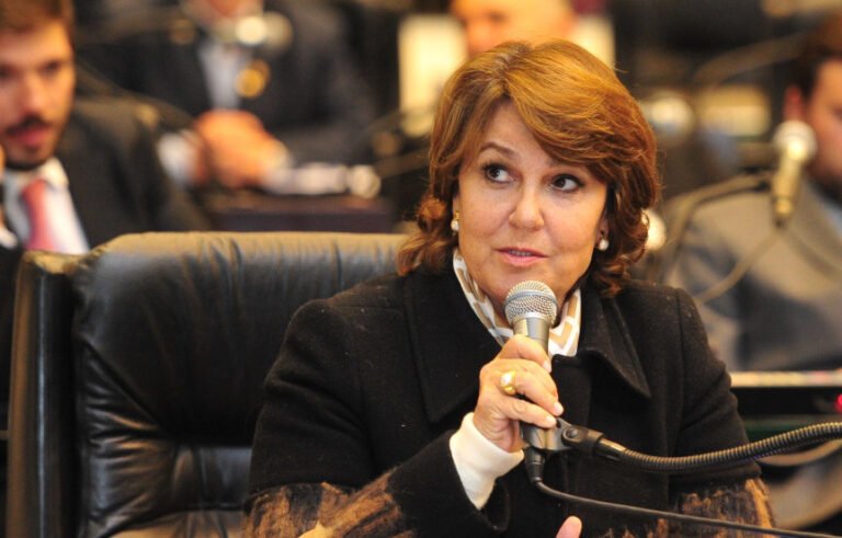 É recorde, mesmo assim apenas duas mulheres compõem a mesa diretiva da Assembleia do Paraná