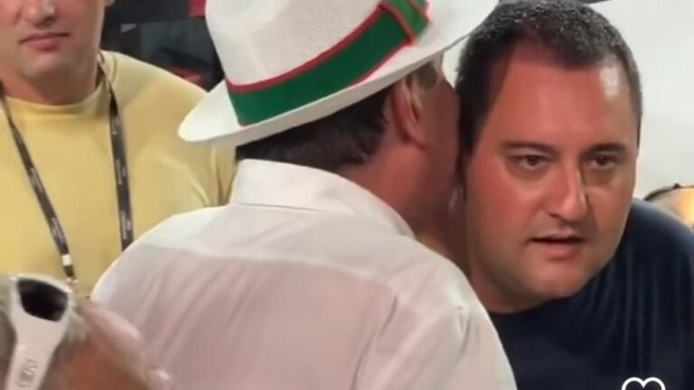 No carnaval do Paraná ele não foi visto, mas no do Rio Ratinho Jr se esbaldou