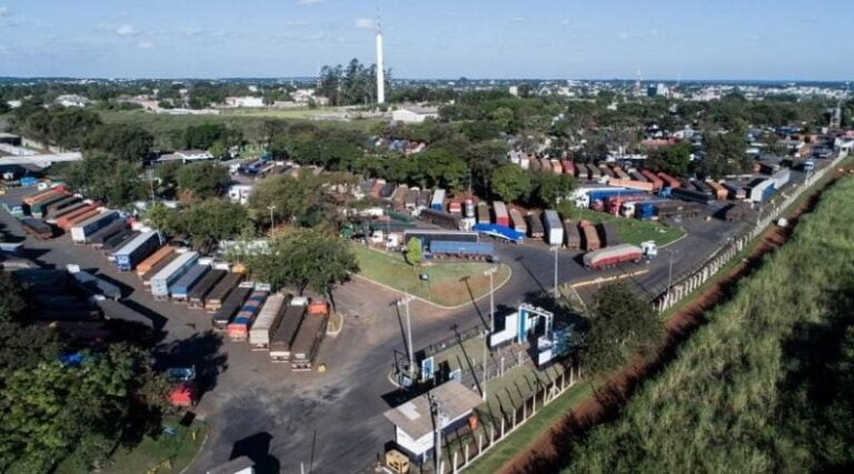 Com R$ 33 bilhões, Foz do Iguaçu tem maior movimento de cargas da América Latina