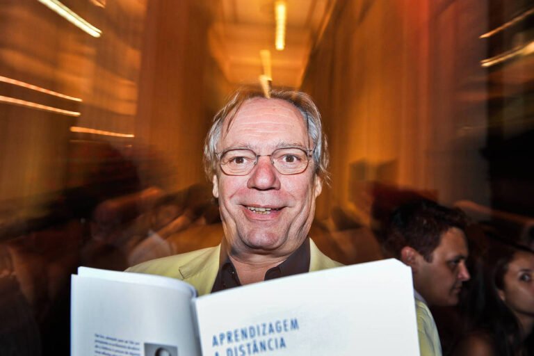 Morre Paulo Caruso um dos maiores chargistas brasileiros