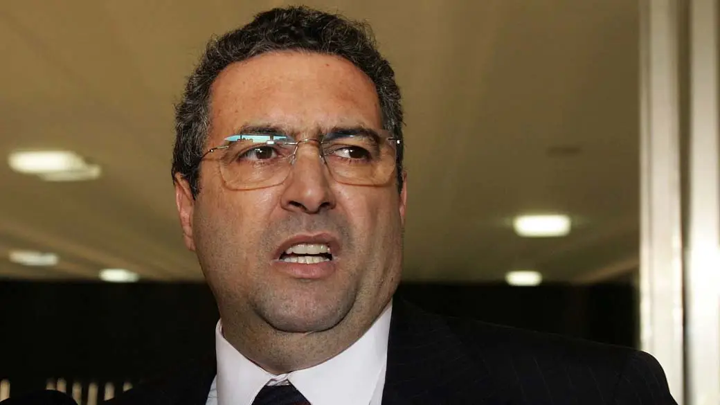 O Zé era assim: me ame ou me odeie: A política como negócio de família ...