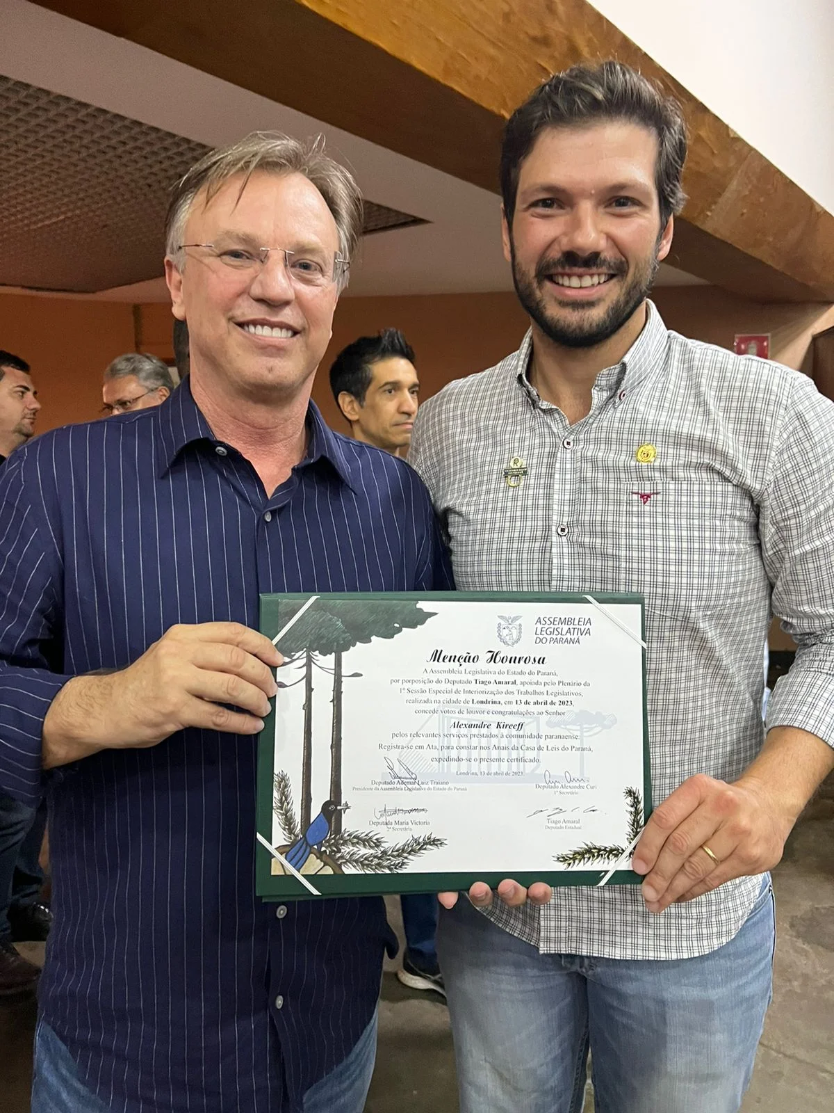 Tiago Amaral e Alexandre Kireff, a foto mostra tudo?