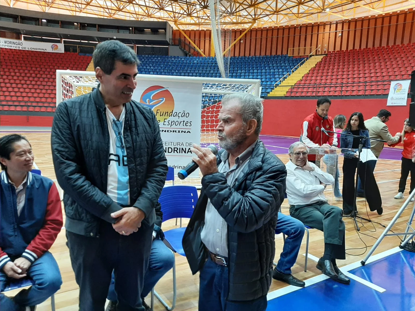 Tatinha, o mais conhecido repórter esportivo de Londrina, conta como foi a construção do Moringão