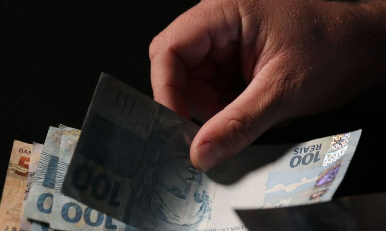 Receita Federal afirma que Fiscalização de Pix não afetará autônomos