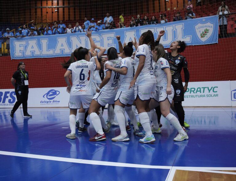 Londrina Futsal Feminino atropela geral e vence por 10 a 0  o House Via Motos na estreia da Taça Brasil
