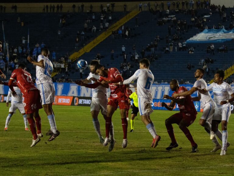 Londrina vence, mas pensa num sufoco monstro