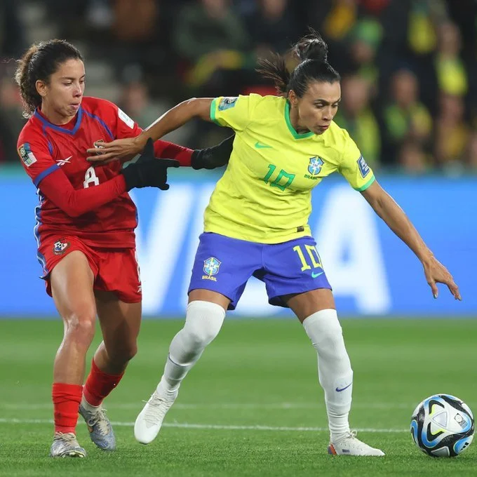 Brasil goleia Panamá na estreia na Copa do Mundo