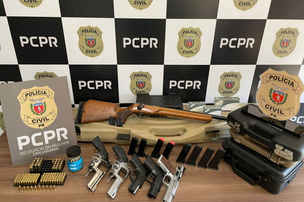 PCPR apreende seis armas e 440 munições em casa de Umuarama