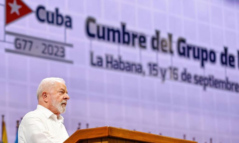 Lula critica modelo de negócios de empresas de tecnologia