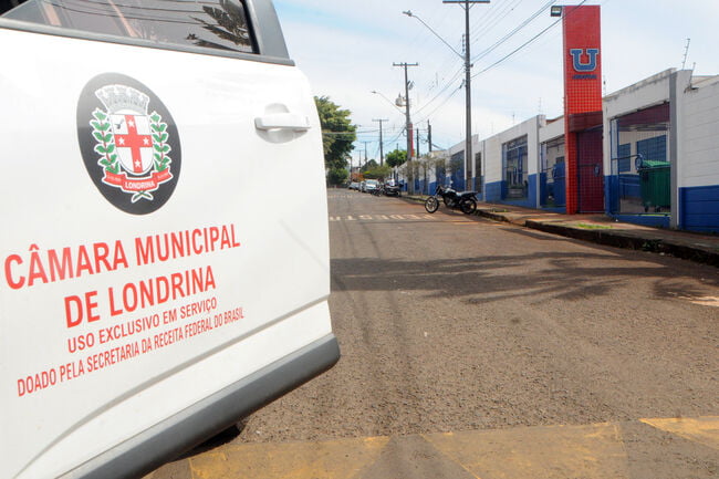 Câmara de Londrina trabalhos administrativos presenciais