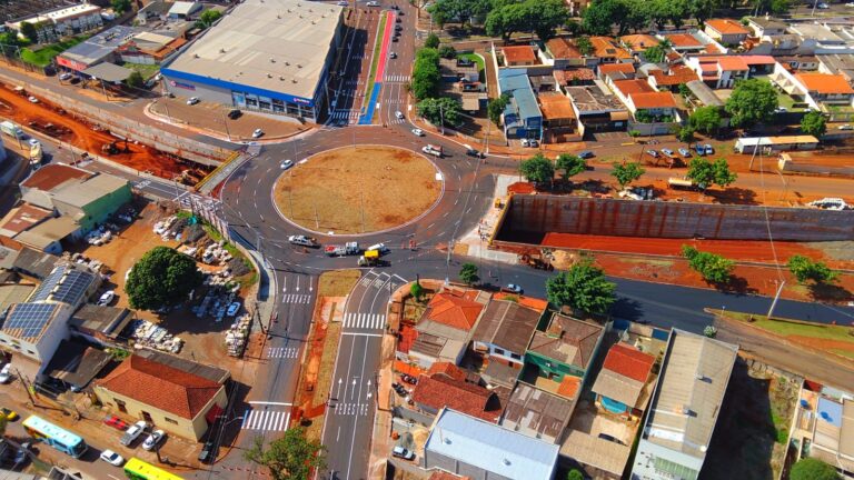 Liberada a parte de cima da trincheira. Prefeitura estuda novo aditivo solicitado pela construtora